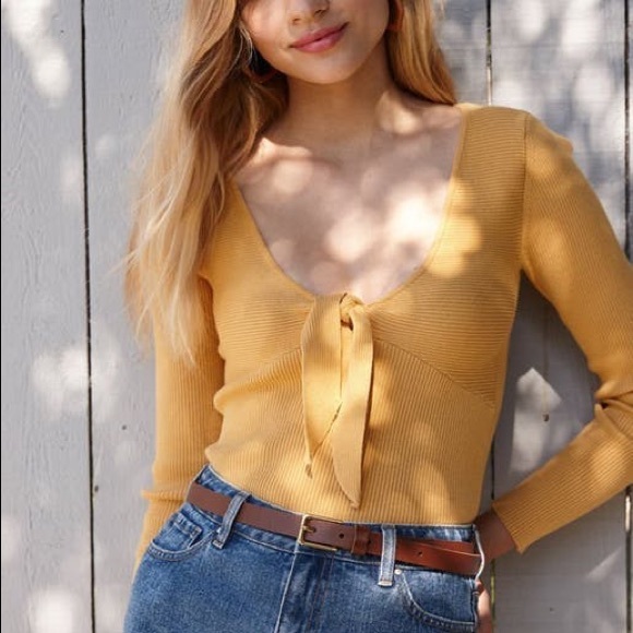 Yellow Tie Front Sweater Top - Picture 4 of 7